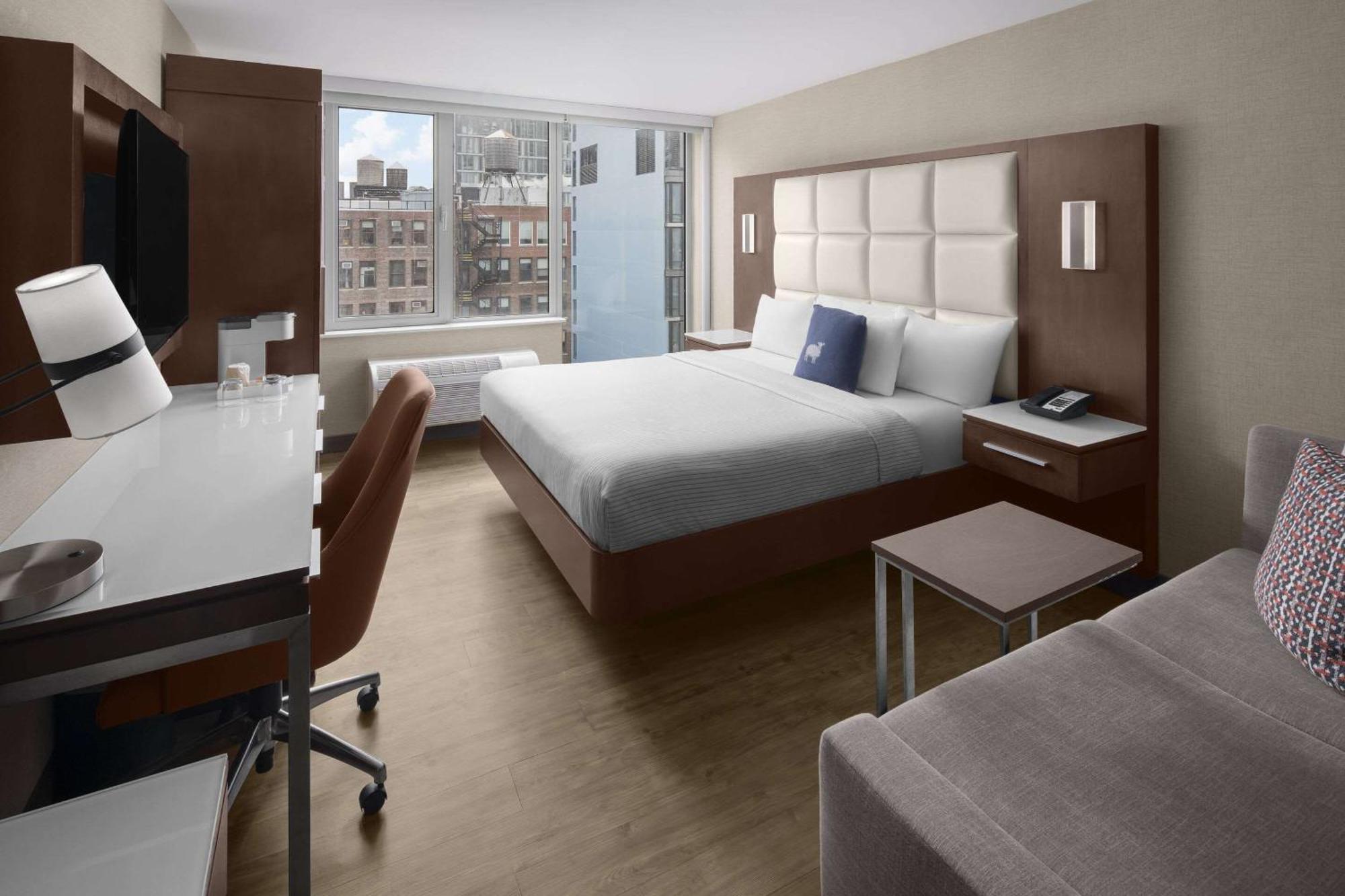 Cambria Hotel New York - Chelsea Exterior photo