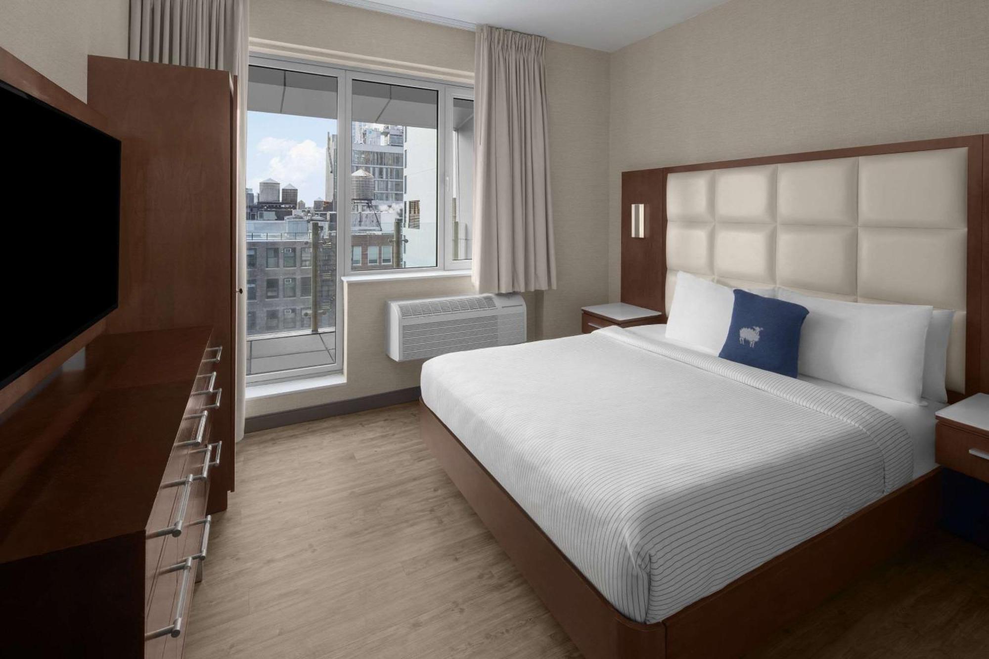 Cambria Hotel New York - Chelsea Exterior photo